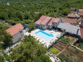 Family friendly house with a swimming pool Zagvozd, Zagora - 18776, Zagvozd